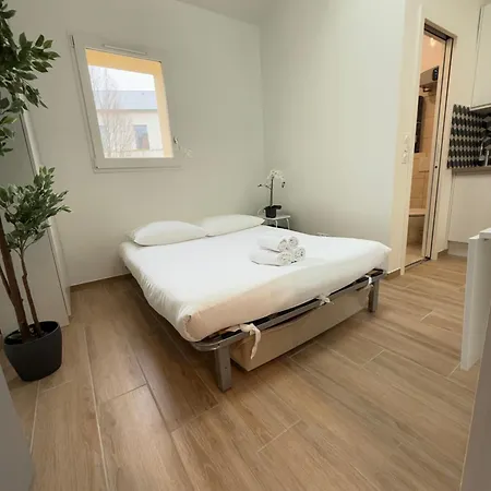 Nest By Eiffel Tower And Roland Garros Apartment