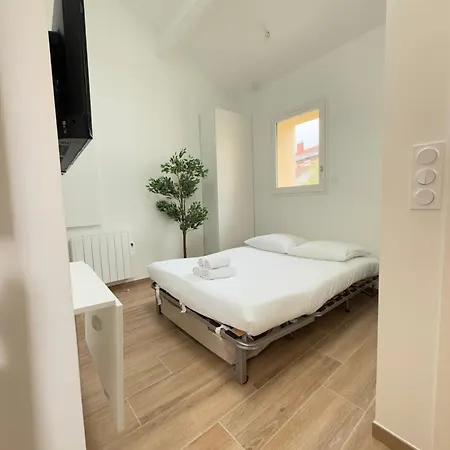 Nest By Eiffel Tower And Roland Garros Apartment